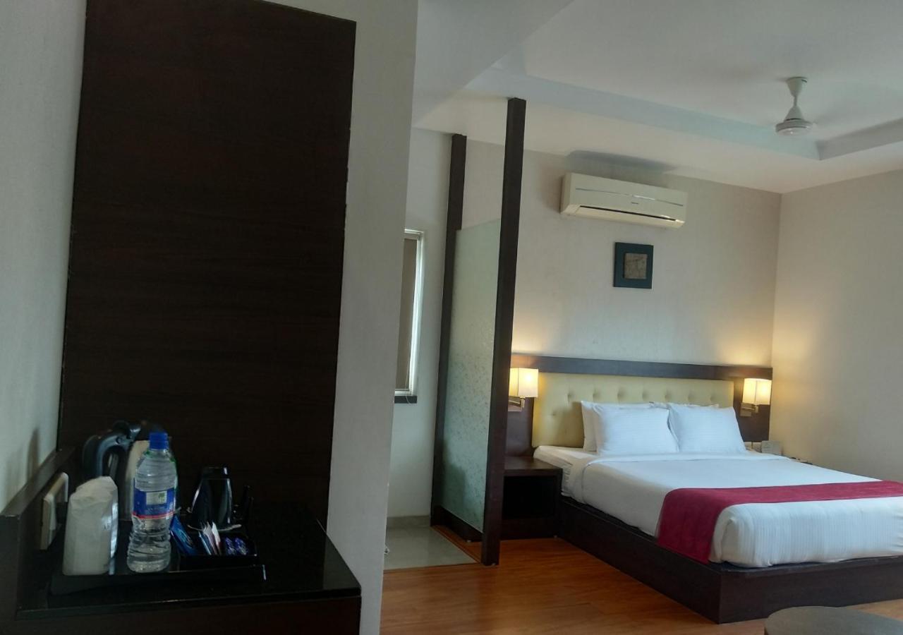 Grand Arcadia Tiruchirappalli Exterior foto