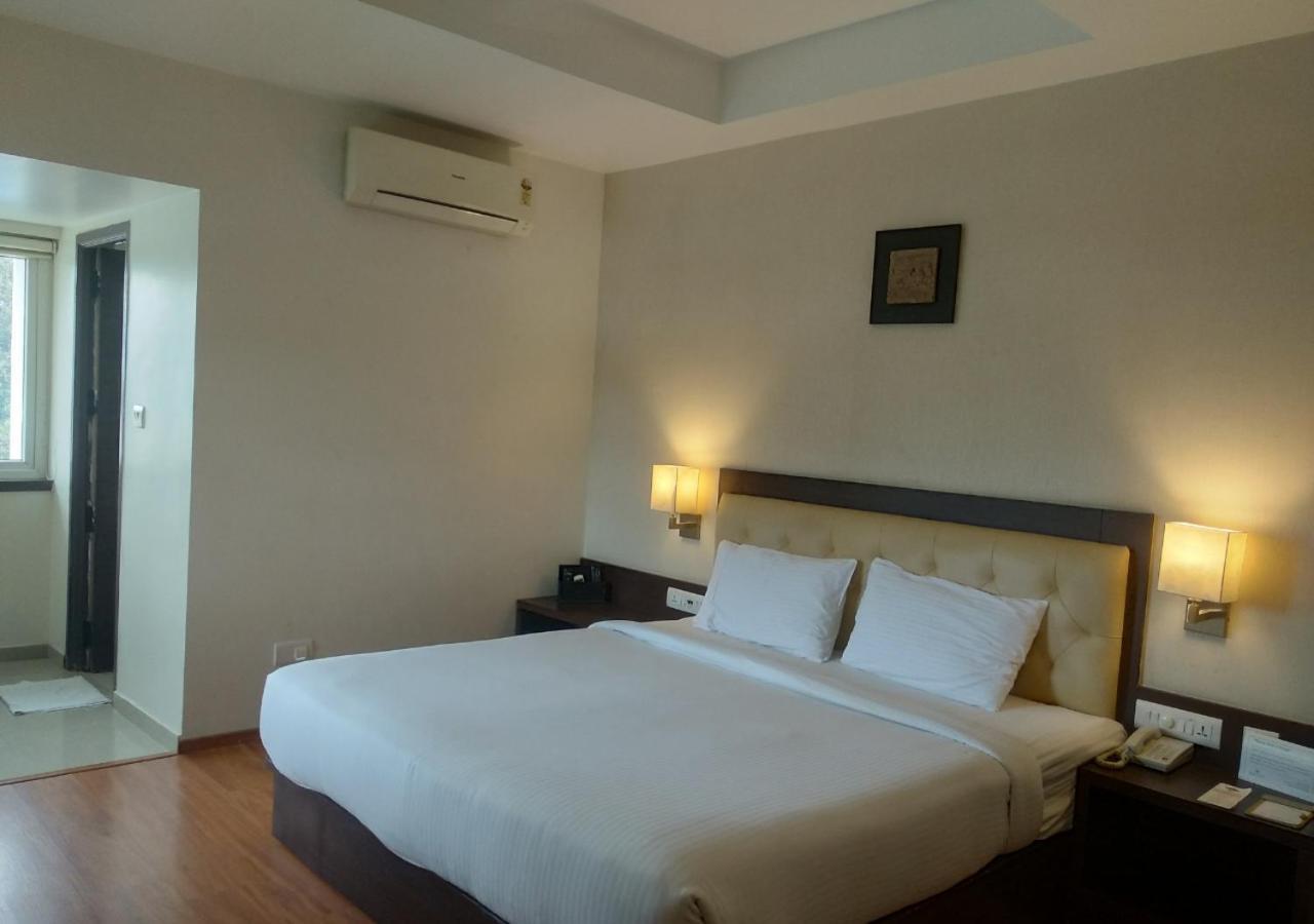 Grand Arcadia Tiruchirappalli Exterior foto