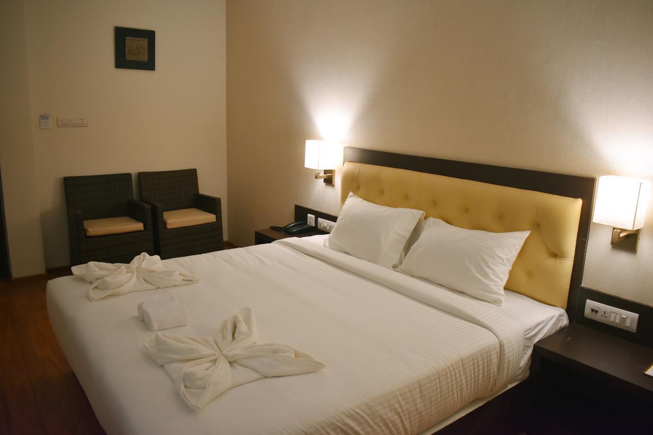Grand Arcadia Tiruchirappalli Exterior foto