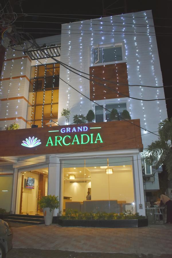 Grand Arcadia Tiruchirappalli Exterior foto