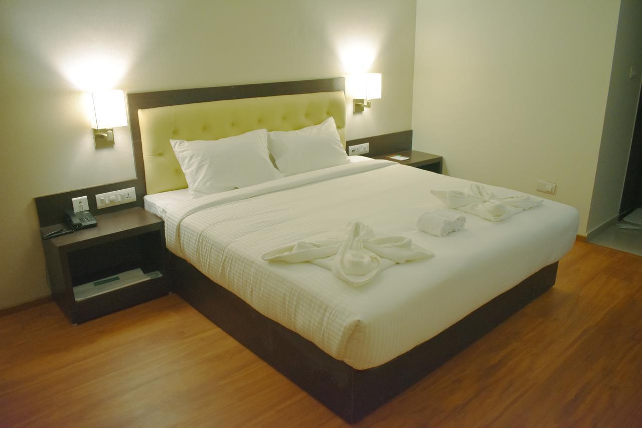Grand Arcadia Tiruchirappalli Exterior foto